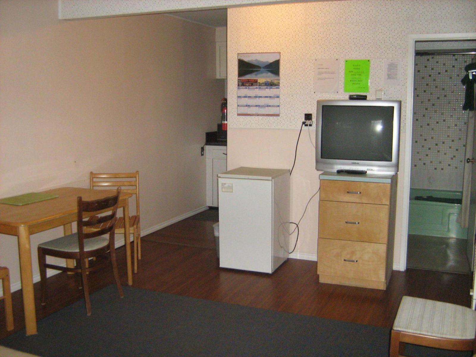 Airport Inn Quesnel Kamer foto