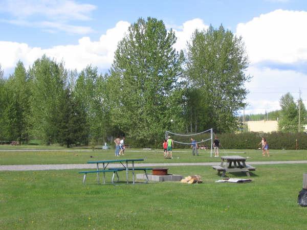 Airport Inn Quesnel Buitenkant foto